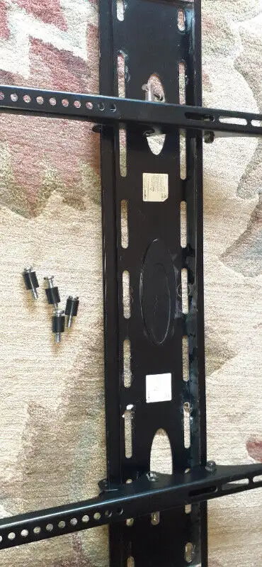 Tv wall bracket in Video & TV Accessories in Ottawa - Image 3