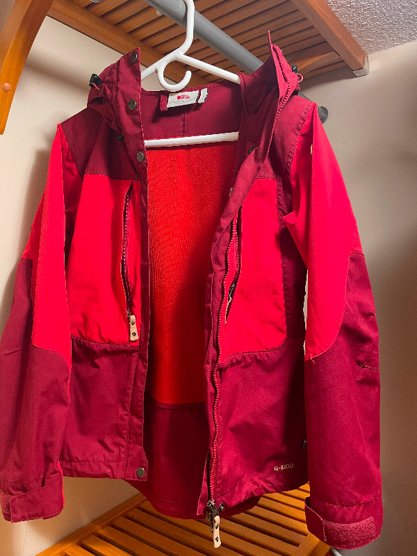 Fjallraven Women’s Coat in Women's - Tops & Outerwear in Banff / Canmore