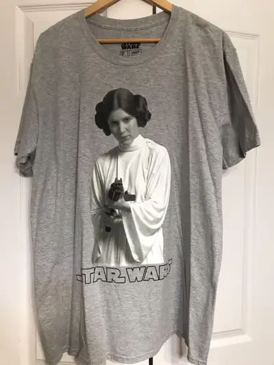 Brand new condition XL size Pick up or have it shipped out Pick up in Niagara on the Lake I accept c...