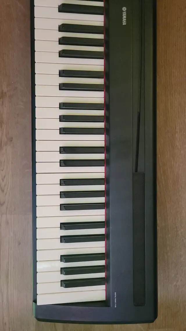 Yamaha P-85 piano, excellent condition63008305673219122