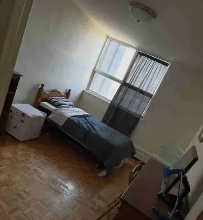 Shared space with 1 other roommate in seperate room. 2 bedroom apartment with shared kitchen, living...