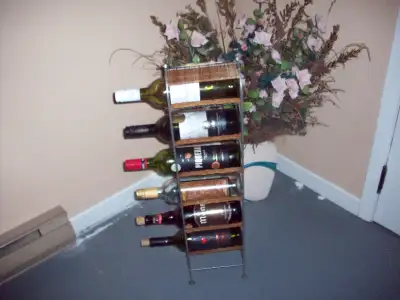 2 beau cellier pour placer vos bouteilles de vin à la vue et choisir la celle que vous désirer au te...