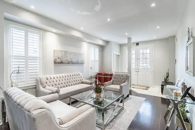 4 bedroom and 2.5 washroom home in Brampton (Mississauga Rd) in Long Term Rentals in Mississauga / Peel Region - Image 3