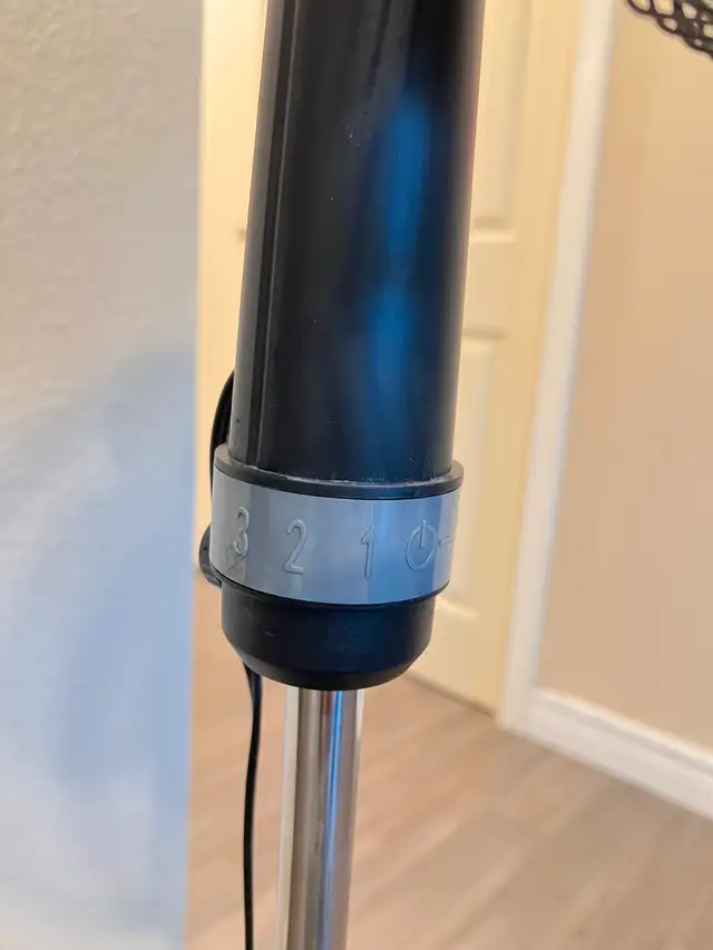 Standing Oscillating Fan – 3 Speeds – Good Condition