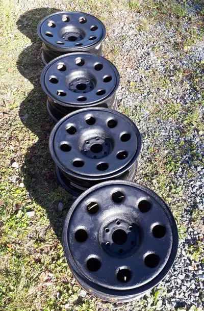 Hi there , I have a (set of 4), 6 Bolt-17 inch Winter Steel Rims for sale . The Tires and Rims I bou...