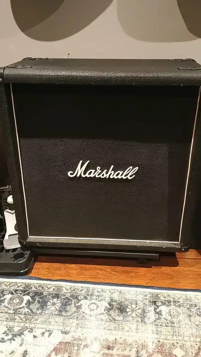 OBO - Marshall 1965B 4x10 Guitar Cabinet, View more