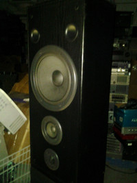 SB-A28 3-Way Speakers 12" woofer 4" midrange 2" tweeter 8 Ohms 2