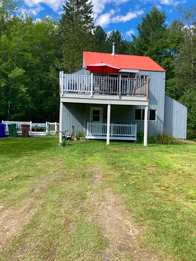Chalet à louer Orford 1-10-2026 au 31-05-2027 12 000$ 5149247063, View more