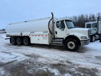 Stock#26002. 681,000km. Financing/Lease to own Available O.A.C 2009 Freightliner M2 tri/a fuel deliv...