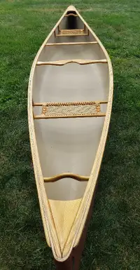 Nova Craft 16’ Royalex Lite Prospector canoe with ash trim
