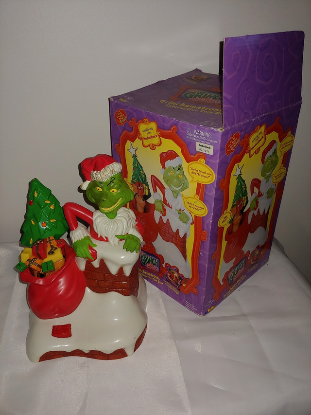 Dr. Seuss How The Grinch Stole Christmas - Grinchamatronic Bank in Arts & Collectibles in London - Image 2