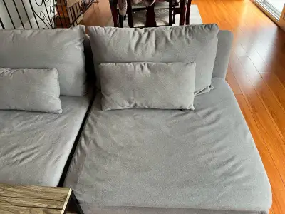 Sofa 600 Includes a table Has no damage or stains Is comfortable for two people to sleep on Is washa...