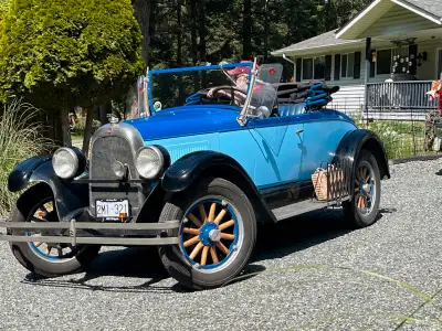 1927 Whippet with rumble seat ,new brakes and good tires. Runs perfectly ready for parades or a gran...