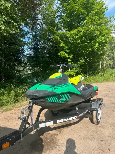 Selling my 2021 sea doo spark trixx 3 up has roughly 75 hours on it. Recently serviced with new batt...