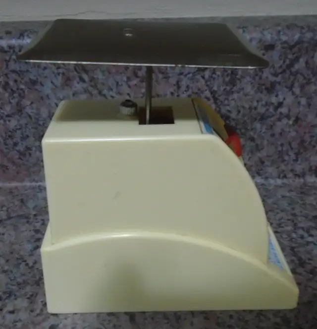 vintage Weight Watchers kitchen scale in Arts & Collectibles in City of Halifax - Image 4