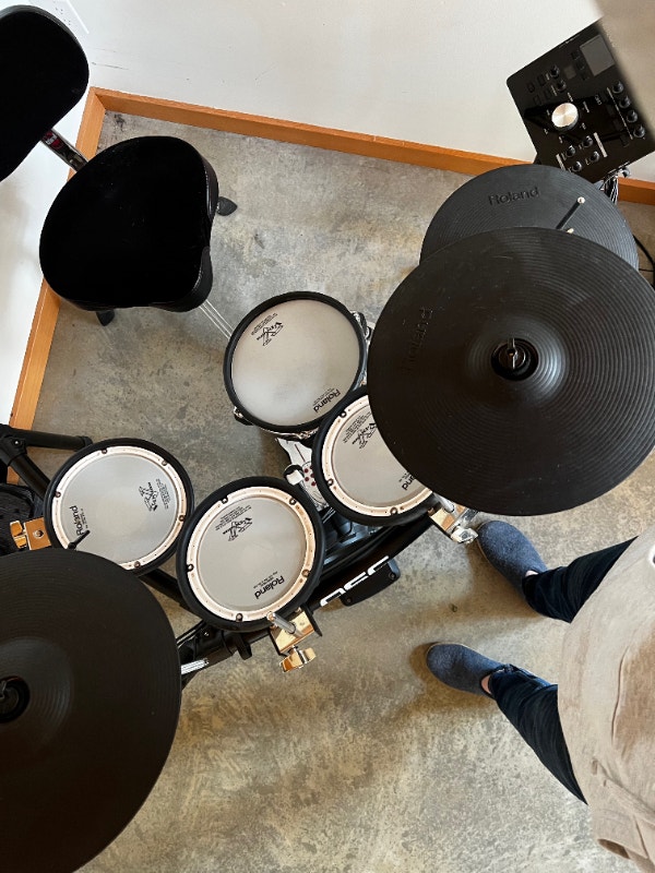 Roland TD25 Electronic Drum Kit Drums & Percussion Victoria Kijiji