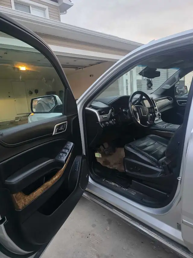 GMC Yukon585559346408345603