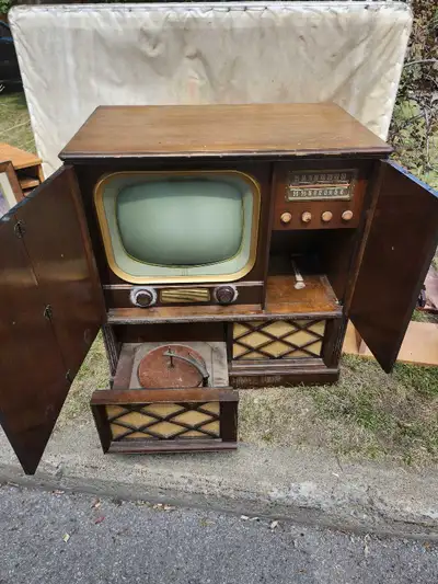 Electrohome Television NON-fontionnel NOT working NEGOTIABLE, View more