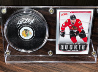 Patrick Kane autographed puck with display case