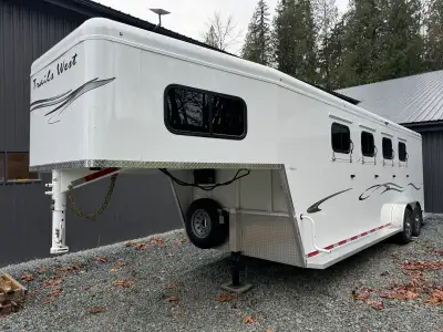 This is as clean of a trailer as you will find used. 2-7000 lb. TORSIOIN AXLES 4 WHEEL ELECTRIC BRAK...