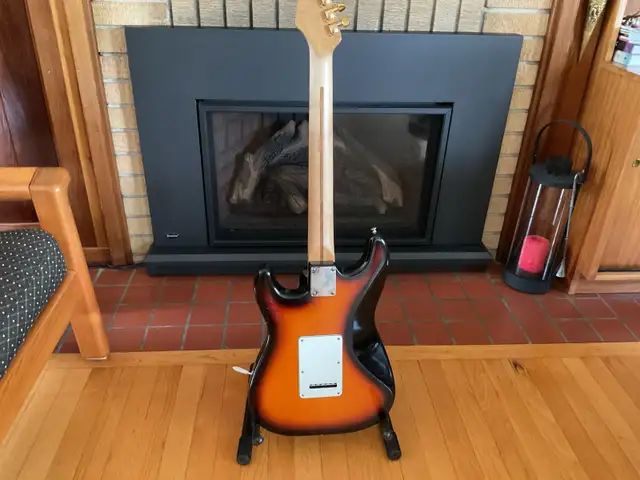 Fender American Strat 1997 USA made. in Guitars in Ottawa - Image 3