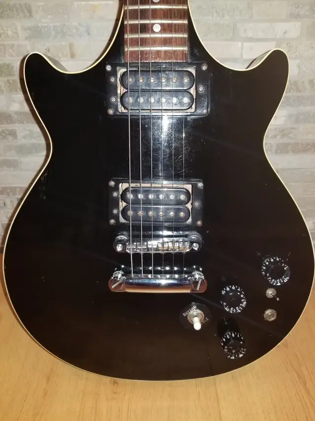 1980 Epiphone Genesis Standard Vintage Electric Guitar in Guitars in Markham / York Region - Image 7