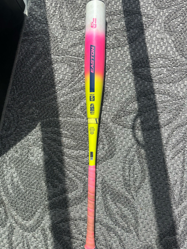 32” Easton Double Barrel “The Dub” Bat in Baseball & Softball in Oshawa / Durham Region
