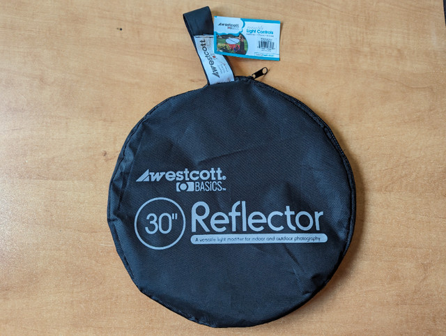 Carrying Bag for Circular Reflector 20" 30"  Westcott Lastolite in Other in Mississauga / Peel Region