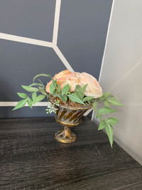 Decorative vase and flowers 