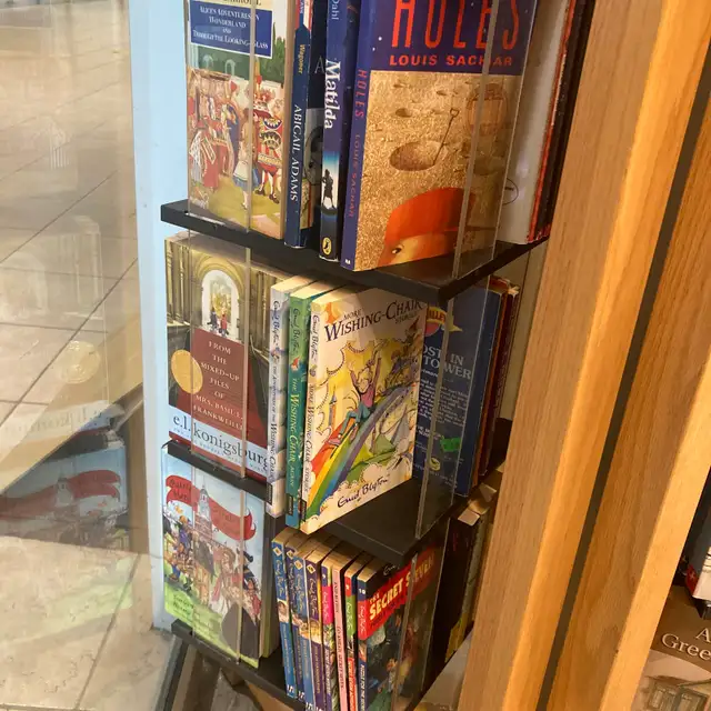 Children’s books in Children & Young Adult in City of Toronto - Image 4