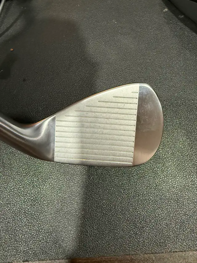 Titleist T150-T200 2023 Combo set LH in Golf in Oshawa / Durham Region - Image 3