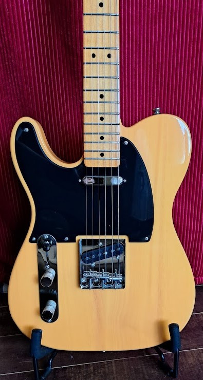 Left Handed Squire Classic Vibe 50s Telecaster in Guitars in Fredericton - Image 2