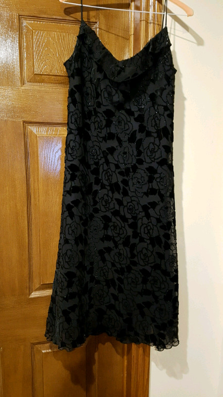 Special little black dress dans Femmes - Robes et jupes  à Guelph