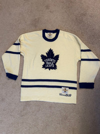 Toronto Maple Leafs vintage CCM NHL hockey jersey. XL. Heritage 
