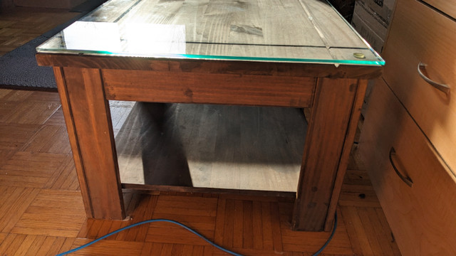 Table bassse antique rustique en bois de pin dans Tables basses  à Longueuil/Rive Sud - Image 2