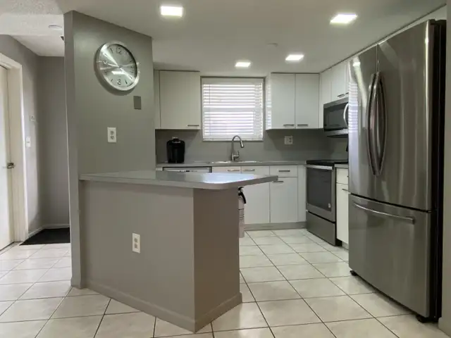 SUPERBE CONDO À LOUER MIAMI/SUNNY ISLES BEACH/FLORIDE in Florida in Canada - Image 3