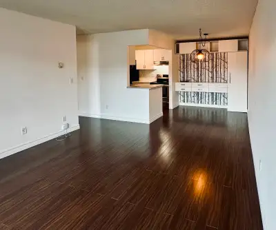 Experience Urban Living from Bridgeland Calgary! Step into this thoughtfully designed apartment, boa...