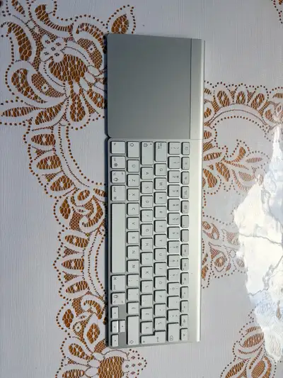 pad  et clavier Apple, View more