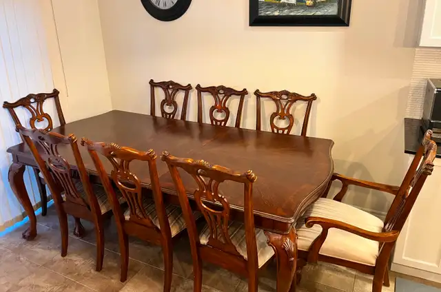 Beautiful Wooden Dining Set in Dining Tables & Sets in Ottawa - Image 5