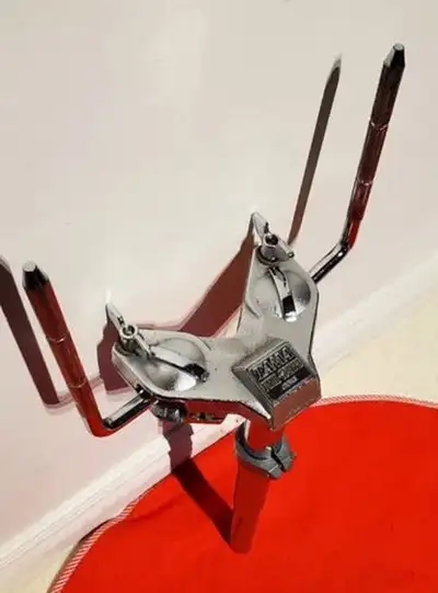 Vintage TAMA Drums Omnisphere Dual Tom Drum Mount - Ultra Clean, View more