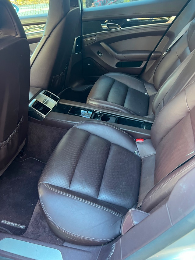 2016 Porsche Panamera 4 — photo 5