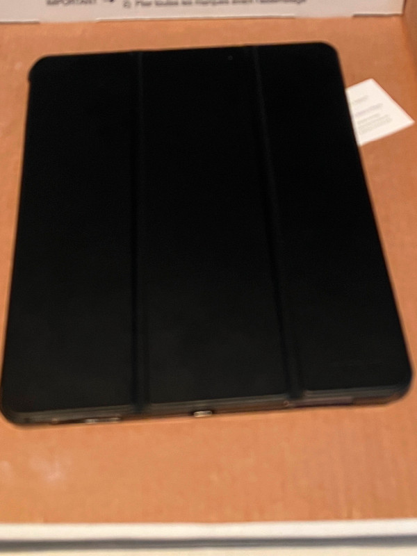 iPad 12.9 protective case in iPads & Tablets in Gatineau