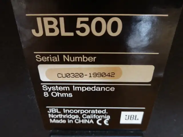 JBL500 vintage 2-Way Bookshelf Speakers for sale in Speakers in Markham / York Region - Image 5