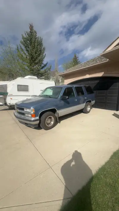 97 Tahoe pristine condition, new brakes, suspension, tranny, rad, power steering, leather redone ins...