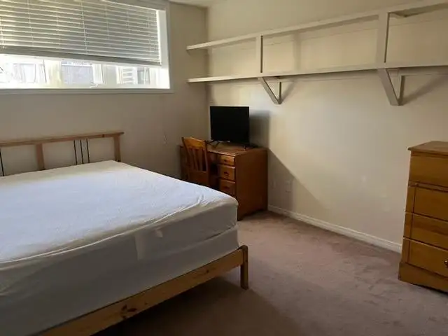 Room for rent in 2-bedroom condo in Room Rentals & Roommates in Ottawa - Image 5