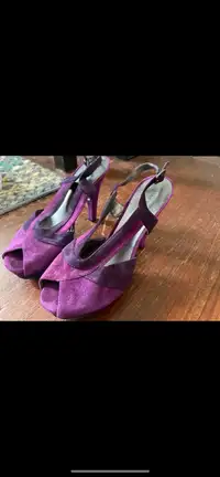 Nine West size 7.5 womens purple heels