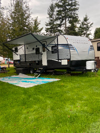 2020 prime time  Avenger 27ft DBS travel trailer. 35,000 OBO