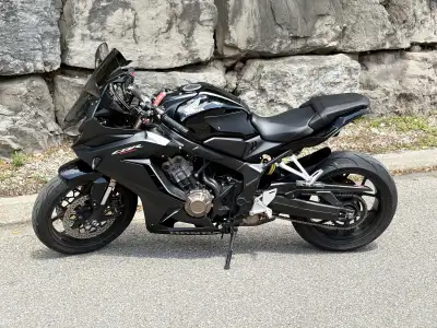 Selling my baby. The greatest bike ever made. Most popular upgrades, reason the price is a little hi...