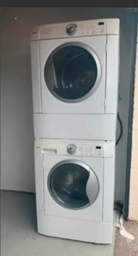 Kenmore stackable washer dryer work condition delivery available