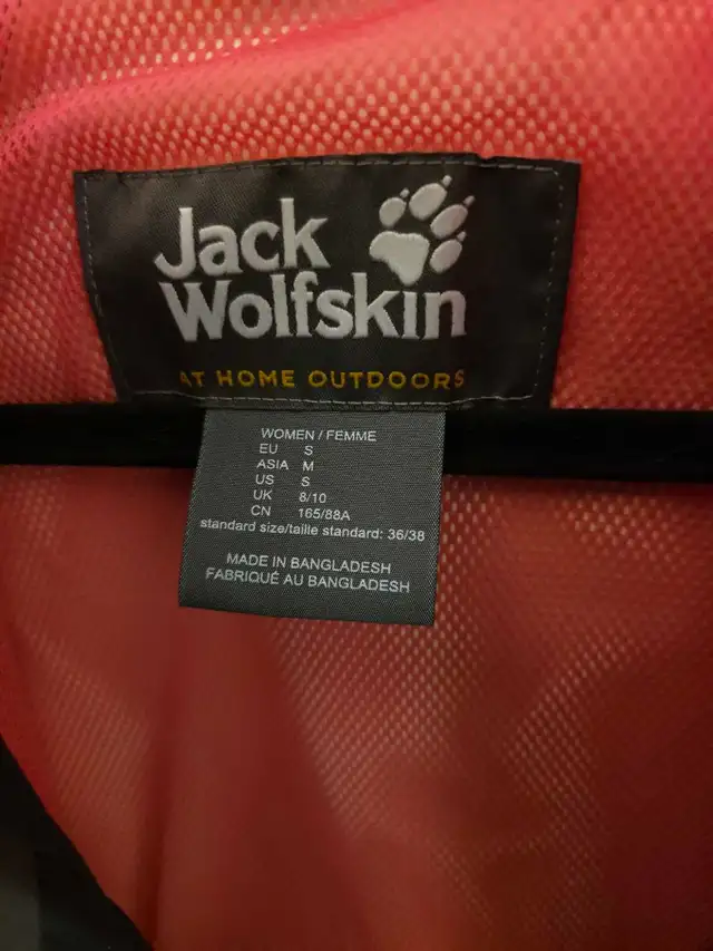 Jack Wolfskin Womens Arroyo Jacket  in Women's - Tops & Outerwear in Edmonton - Image 4